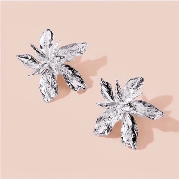 🔴𝟭𝟬/$𝟮𝟱🔴NEW Large Flower Bohemian Drop Earrings - Picture 5 of 14